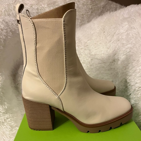 NWT Sam Edelman Rollins Block Heel Chelsea Boot in Modern Ivory - Picture 6 of 13